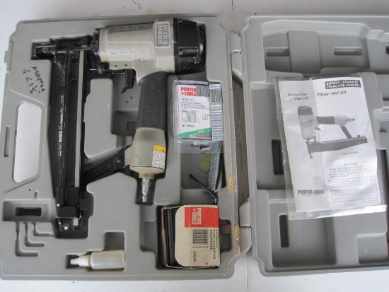Porter Cable Pneumatic Finish Nailer, in Hard Plastic Case