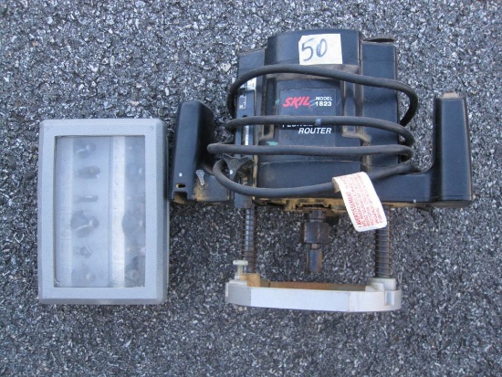 Skil Plunge Router Model Number 1823, With Router Bits