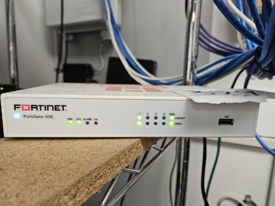 Fortinet Fortigate 30E, FC-10-0030E, working - Item is disconnected and located in Main Warehouse