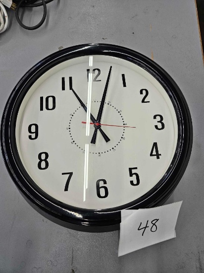 Large Wall Clock, Battery Operated