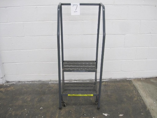 Ballymore Rolling Step Ladder, Measures 19" to Top of Stairs, 49" to Top of Railing, 450lbs Maximum