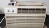 Fridgidaire Gallery Air Conditioner, working condition with remote
