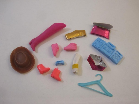 Assorted Barbie Accessories, 1 oz