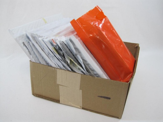 Self Adhesive Bubble Mailers includes White Poly ValueMailers, Nineteen 9.5 X 13.5 Inch, Two 14 X 19