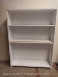 White Bookshelf with Adjustable Shelves, approx 38
