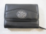 Sierra Valley Zip Around Wallet, 7 oz