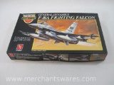 AMT Ertl Desert Storm Commemorative Series General Dynamics F-16A Fighting Falcon 1:72 Scale Model