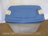 Suncast Plastic Storage Tote with Lid