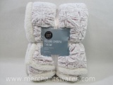 Wayland Square Deluxe Sherpa Throw, 100% Polyester, Double Sided, 50 x 60 inches