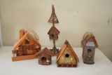 4 Bird Houses, 1 Bird Feeder