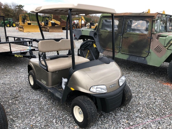 EZ-GO FREEDOM RXV 48 VOLT ELEC GOLF CART. WITH CHARGER. CANOPY TOP, FRONT AND REAR LIGHTS