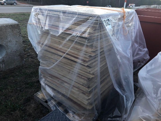 PALLET OF 1/4? PLYWOOD SQUARES