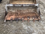 SKID STEER TOOTH BUCKET, DAMAGED