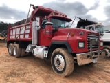 1996 MACK RD TANDEM AXLE DUMP TRUCK, 8 SPEED TRANS, VIN 1M2P267YXTM027710. 15? HEIL INSULATED DUMP