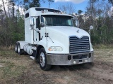 2009 MACK CXU613 CONVENTIONAL ROAD TRACTOR, SLEEPER, MACK MP8 ENGINE, 445HP, 10 SPEED TRANS, AIR