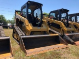 2015 CAT 259D MULTI TERRAIN LOADER. OROPS. TWO SPEED, AUX HYDRAULICS. MANUAL COUPLER. RUBBER TRACKS.