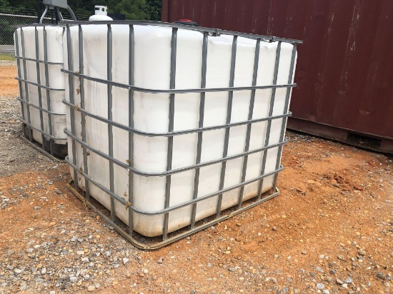 CAGED WATER/FLUID TANK