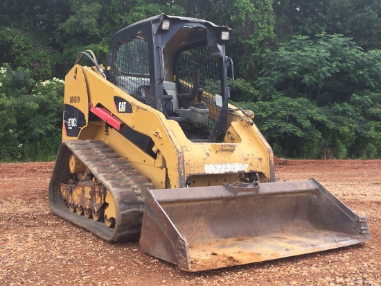 2009 CAT 279C MULTI TERRAIN LOADER. TWO SPEED. AUX HYDRAULICS. OROPS. 66? LOW PRO SMOOTH EDGE