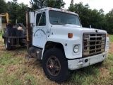 INTERNATIONAL S1600 CAB AND CHASSIS TRUCK