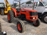 KUBOTA M4700 UTILITY TRACTOR