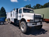 INTERNATIONAL 4900 FUEL AND LUBE TRUCK
