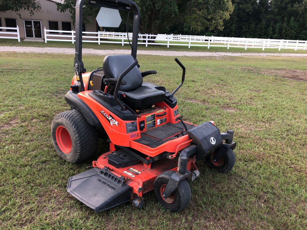KUBOTA ZD331 ZERO TURN MOWER