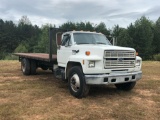 1989 FORD F700 FLAT BED TRUCK