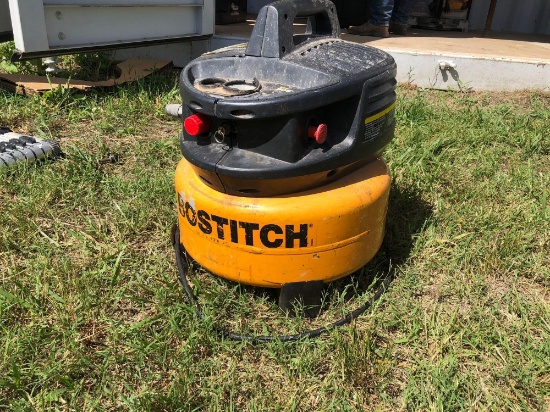 AIR COMPRESSOR