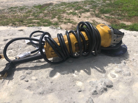 DEWALT GRINDER