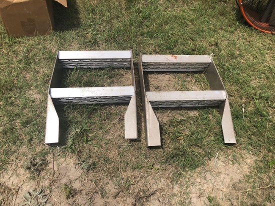 ALUMINUM STEPS