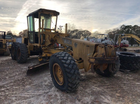 1981 JOHN DEERE 570A MOTOR GRADER