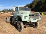 FORD F-700 SINGLE AXLE CAB AND CHASSIS