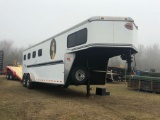 2004 SUNDOWNER HORSE TRAILER