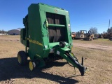 JD 467 ROUND HAY BALER