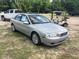 2004 VOLVO S80 CAR