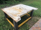 WELDING TABLE