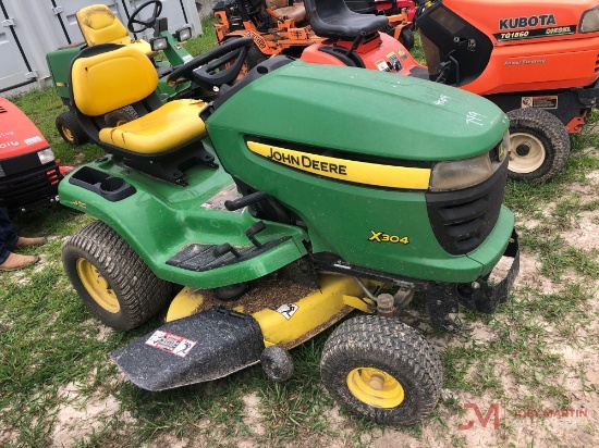 JOHN DEERE MOWER