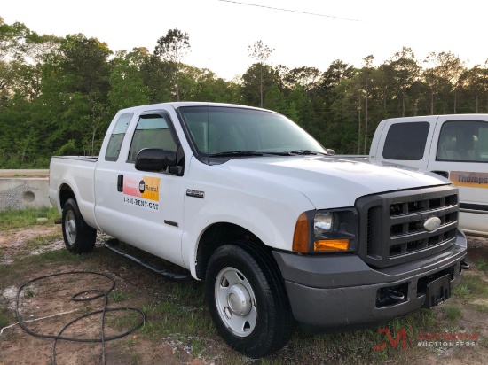 2005 F250 XL SUPER DUTY TRUCK