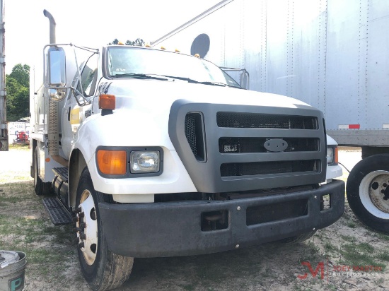 2006 FORD F-650 XL FUEL/LUBE TRUCK