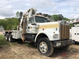 KW W900...TANDEM AXLE CRANE TRUCK