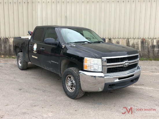 2008 CHEVY 2500HD PICK UP TRUCK