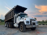 1998 MACK RD688S TRI-AXLE DUMP TRUCK