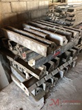 PALLET OF NUMEROUS 4' FORMS