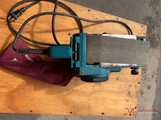 MAKITA ELECTRIC SANDER