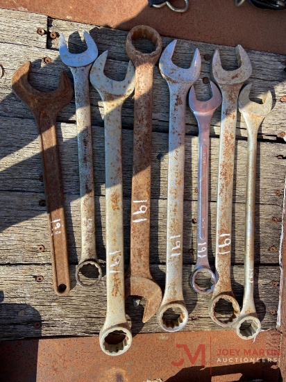8 PIECE END WRENCH SET