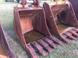 EXCAVATOR BUCKET