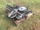 PALLET OF VARIOUS PLANTER DISC