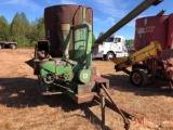 JOHN DEERE GRINDER MIXER