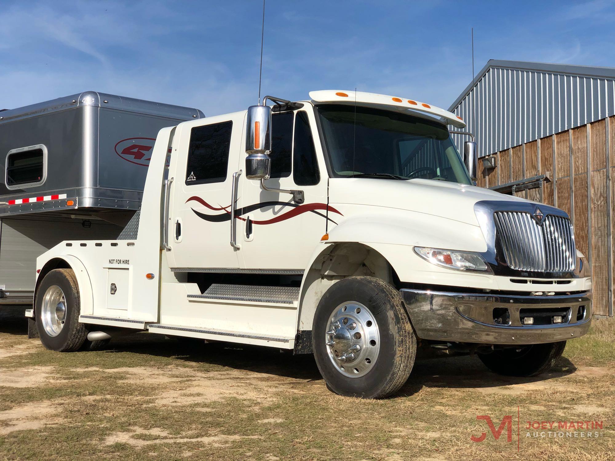 台湾ドル 4400 2006 INTERNATIONAL 4400 2-L CUSTOM HAUL TRUCK | Proxibid