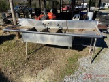 STAINLESS STEEL 3 TROUGH SINK